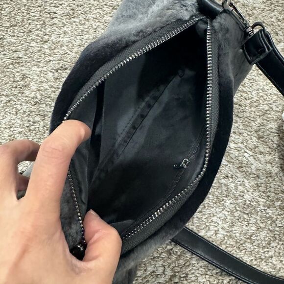 Gray Gradient Handmade Genuine Shearling Leather Barrel Bag & 3 Strap Styles - Picture 12 of 16